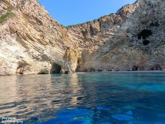 Παραλία Ροβινιά